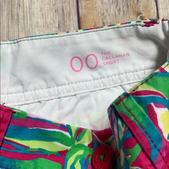 Lilly Pulitzer The Callahan Short. Size 00 - Picture 2 of 2